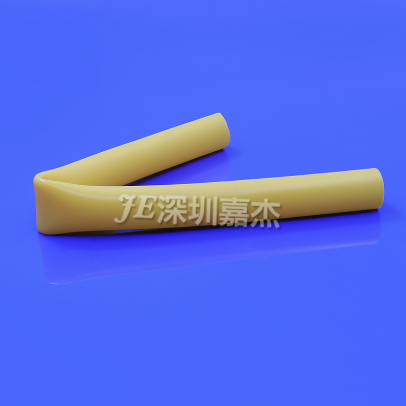 大鸡巴日逼播放双色硅胶管
